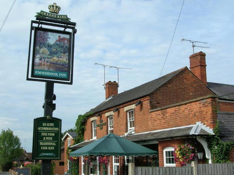 The Emmbrook Inn Hotel Wokingham Exterior foto